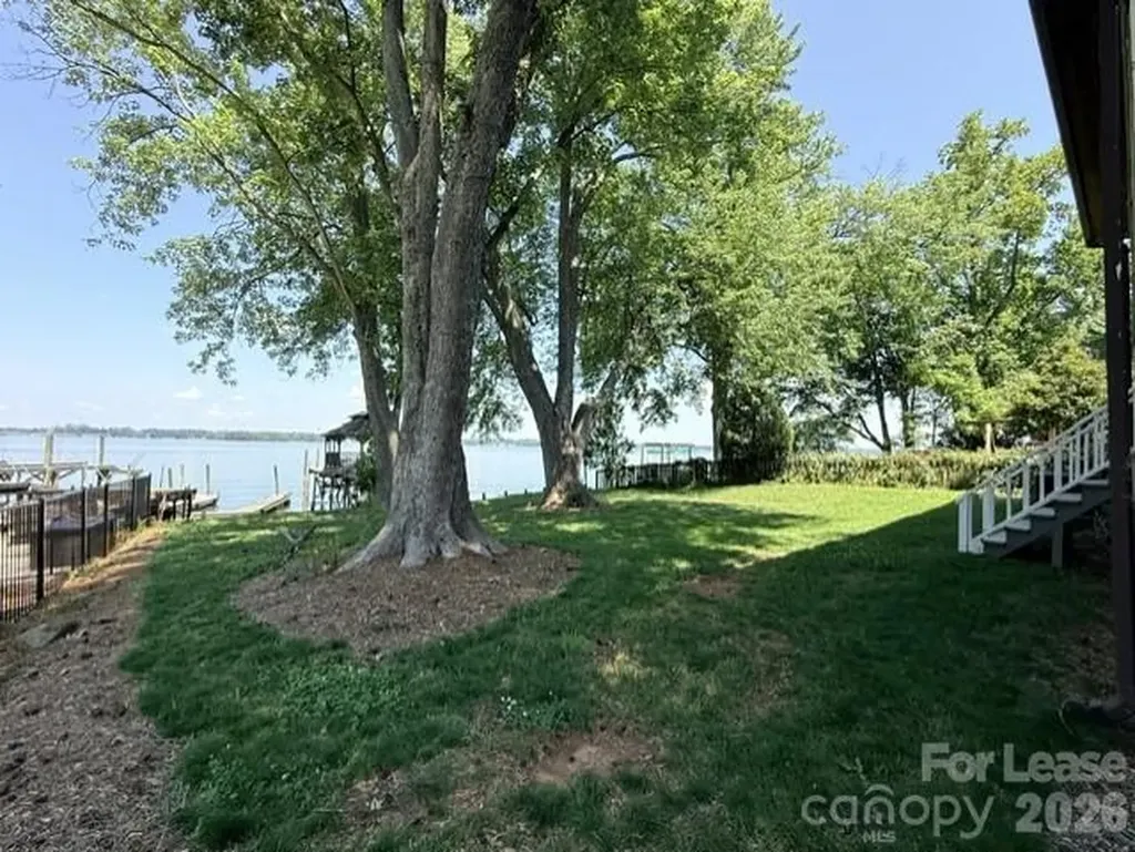 21107 Island Forest Drive Cornelius NC 28031