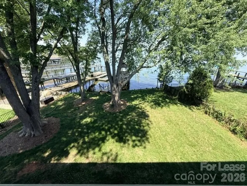 21107 Island Forest Drive Cornelius NC 28031