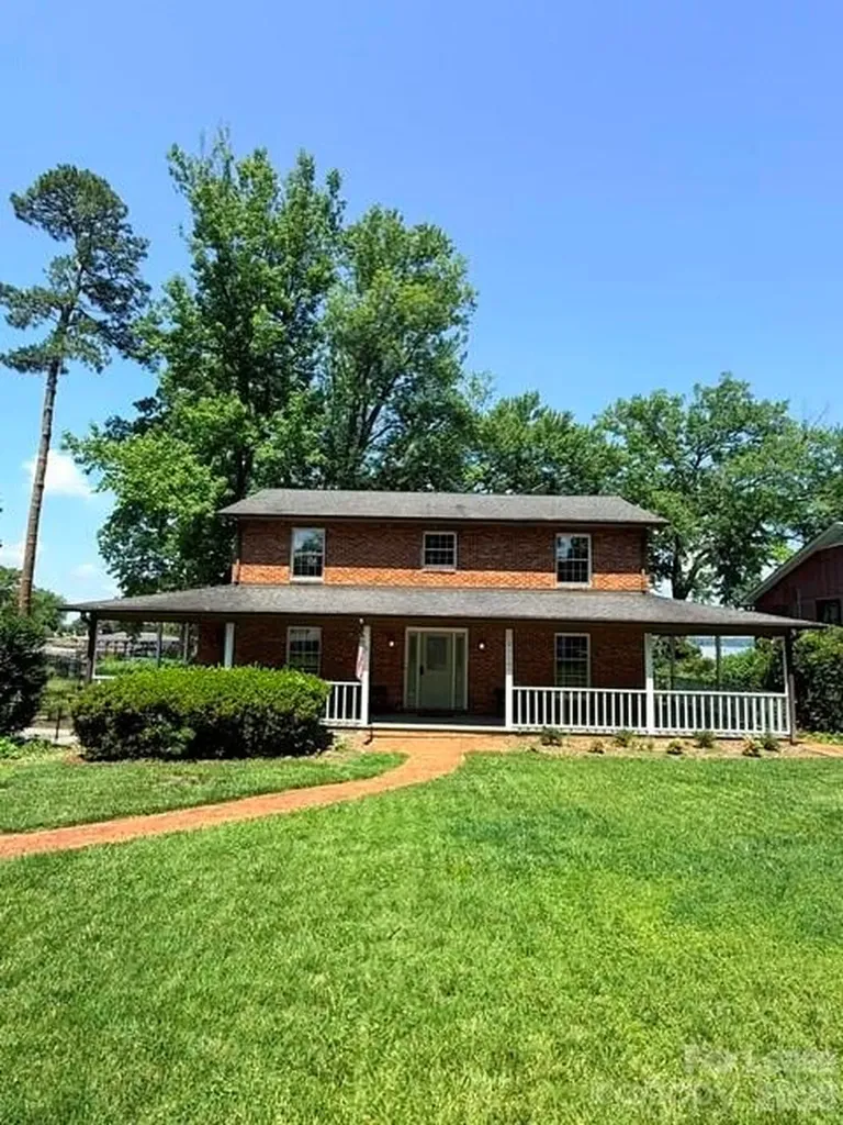 21107 Island Forest Drive Cornelius NC 28031