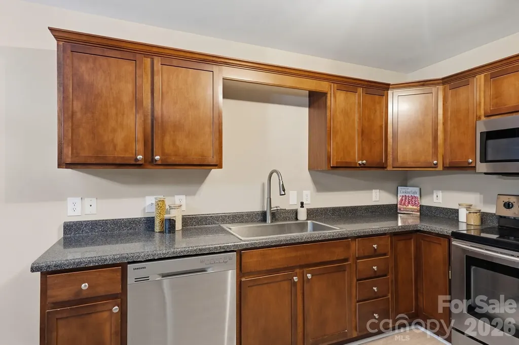 398 Knoll Court SE Concord NC 28025