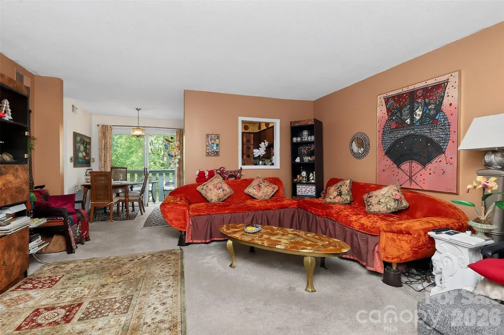 1906 Meadowlark Lane Charlotte NC 28210