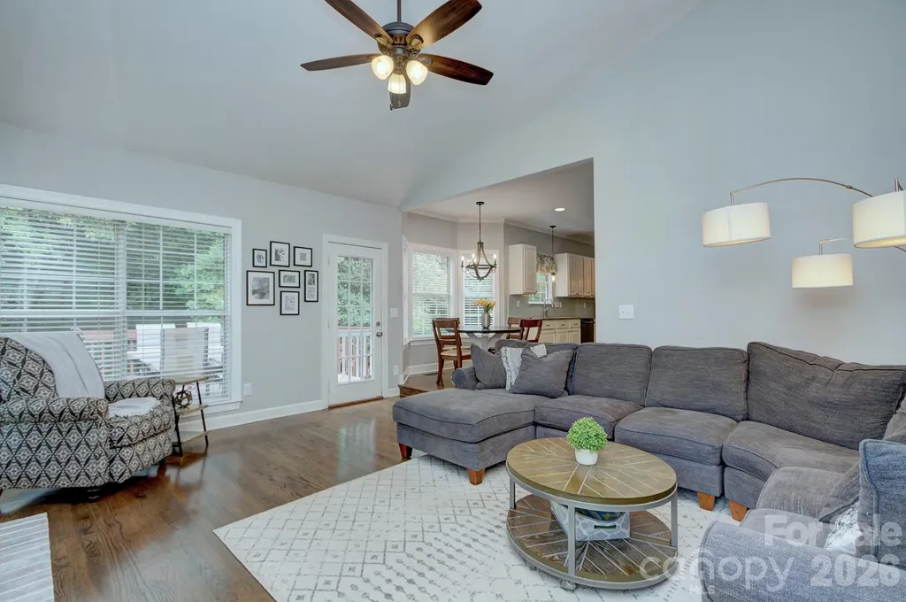 6113 Oxwynn Lane Charlotte NC 28270