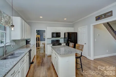 6113 Oxwynn Lane Charlotte NC 28270