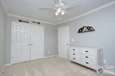 6113 Oxwynn Lane Charlotte NC 28270
