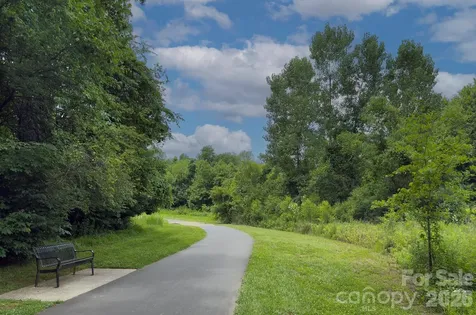 6113 Oxwynn Lane Charlotte NC 28270