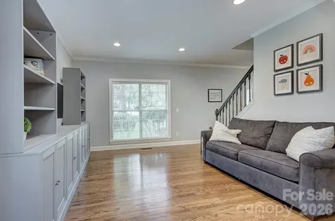 6113 Oxwynn Lane Charlotte NC 28270