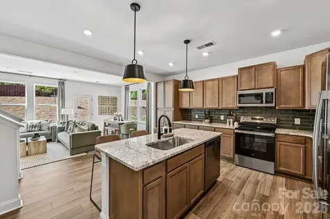 7567 Ethora Way Charlotte NC 28216