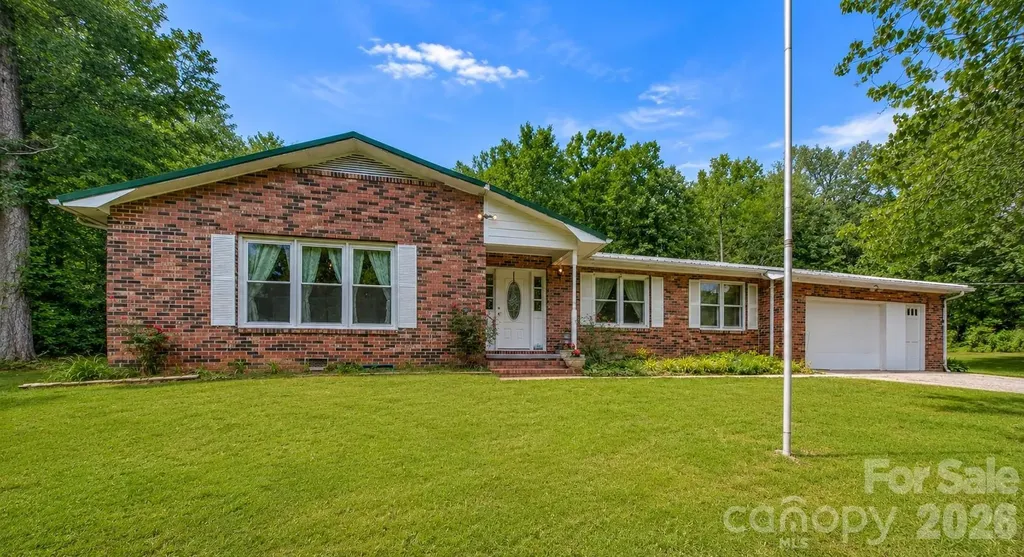 287 Robertson Drive Old Fort NC 28762