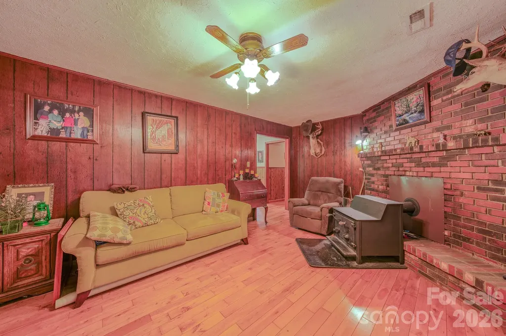 287 Robertson Drive Old Fort NC 28762