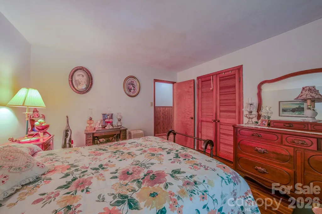 287 Robertson Drive Old Fort NC 28762