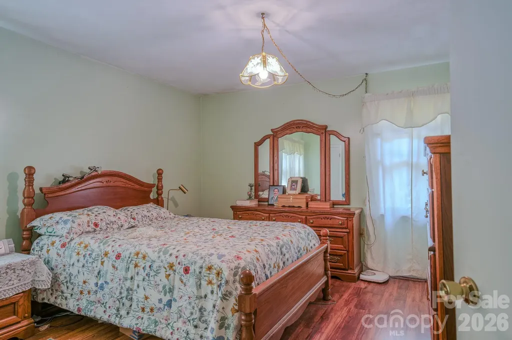 287 Robertson Drive Old Fort NC 28762