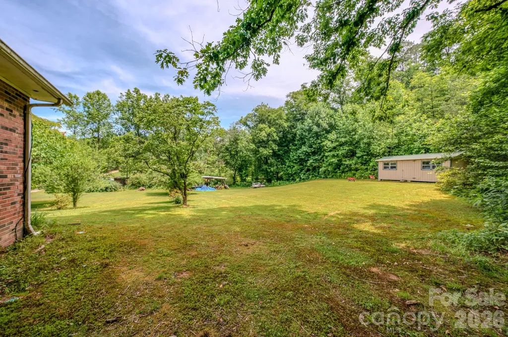287 Robertson Drive Old Fort NC 28762
