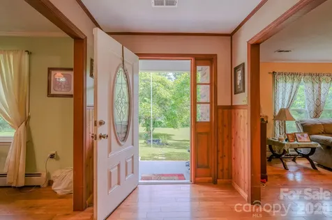 287 Robertson Drive Old Fort NC 28762