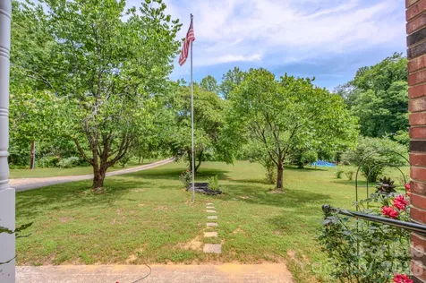 287 Robertson Drive Old Fort NC 28762