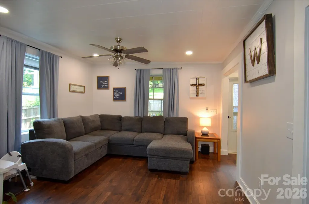 120 7th Street Marion NC 28752