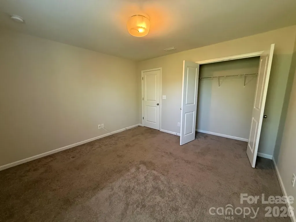 5918 River Meadow Court Charlotte NC 28213