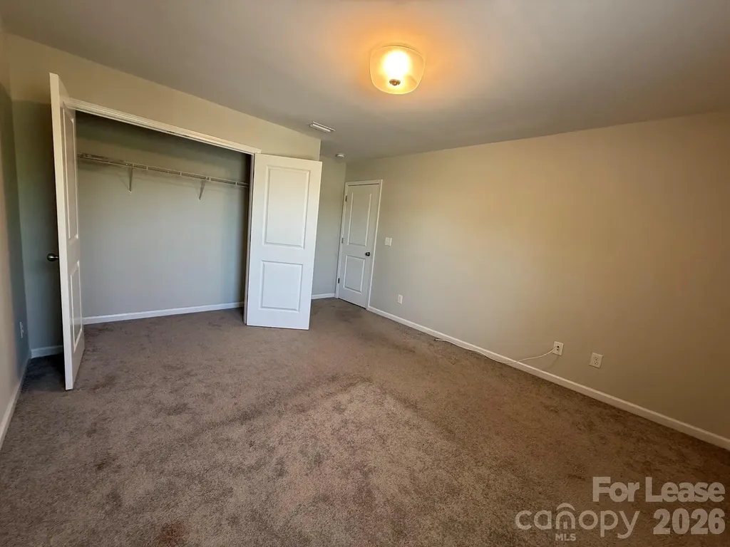 5918 River Meadow Court Charlotte NC 28213