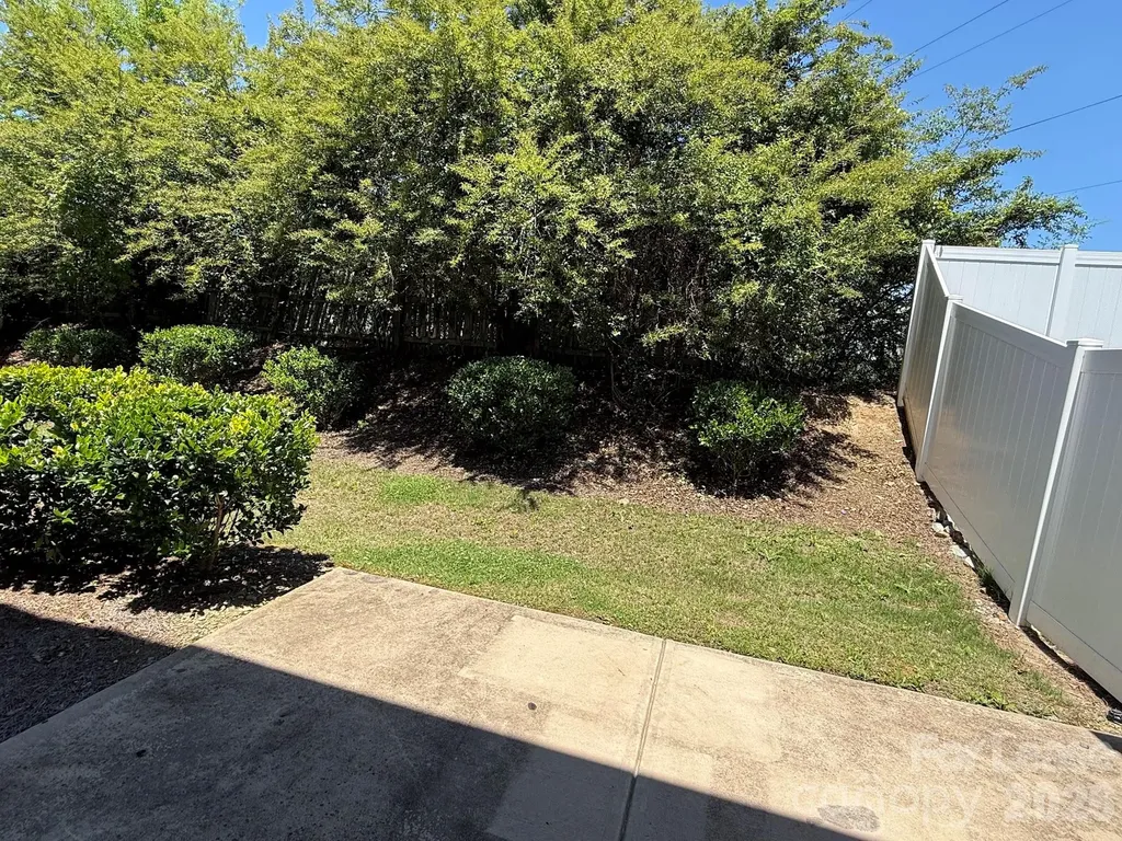 5918 River Meadow Court Charlotte NC 28213