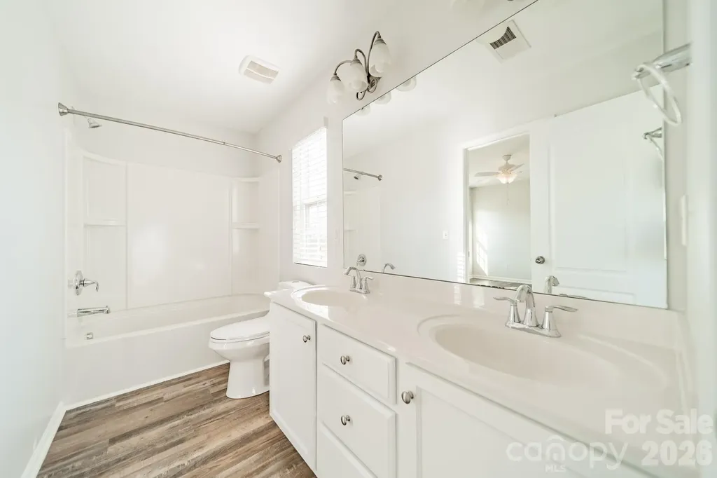 18426 W Catawba Avenue Cornelius NC 28031