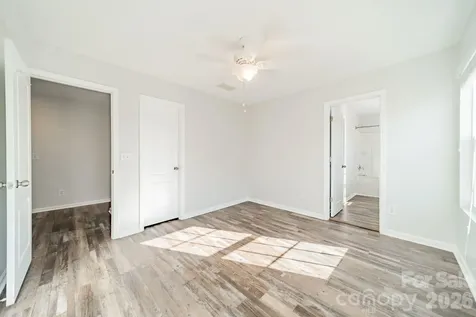 18426 W Catawba Avenue Cornelius NC 28031