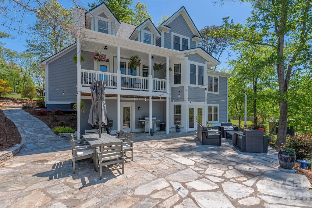 48 Duncan Estate Drive Fletcher NC 28732