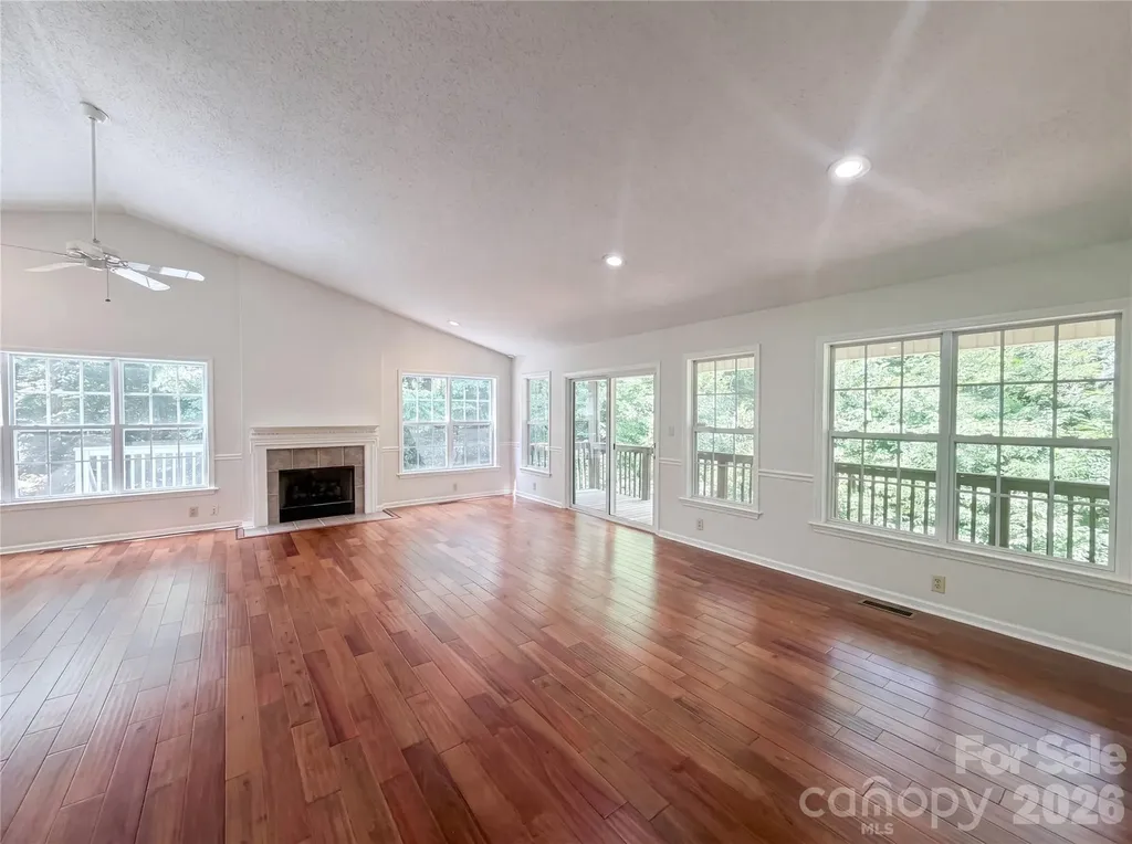 221 Grandview Drive Statesville NC 28677