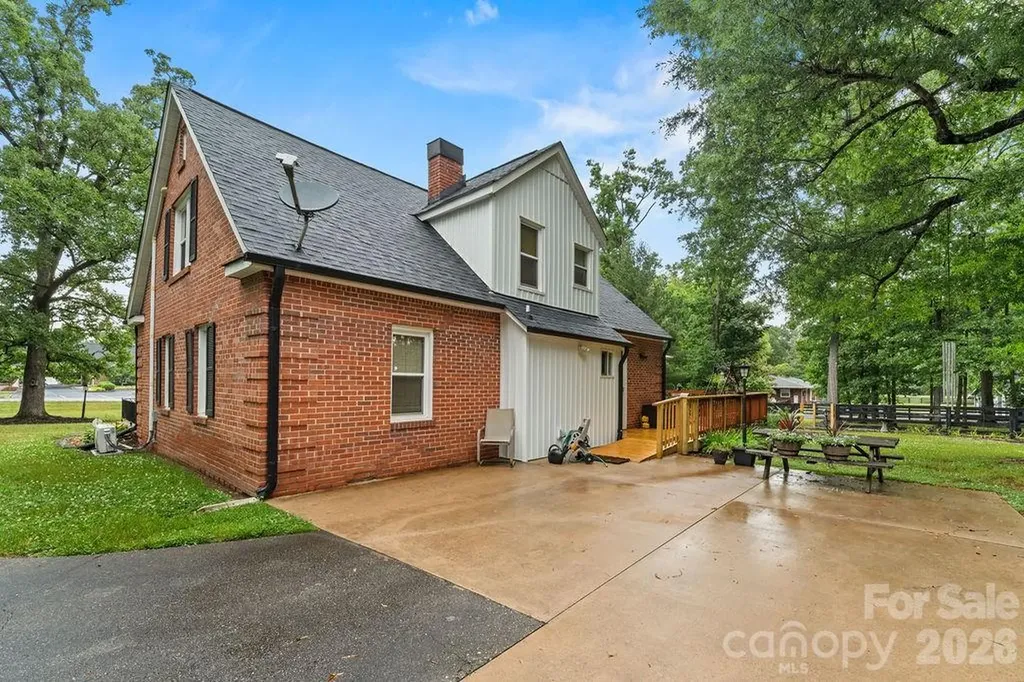 1832 Badin Road Albemarle NC 28001