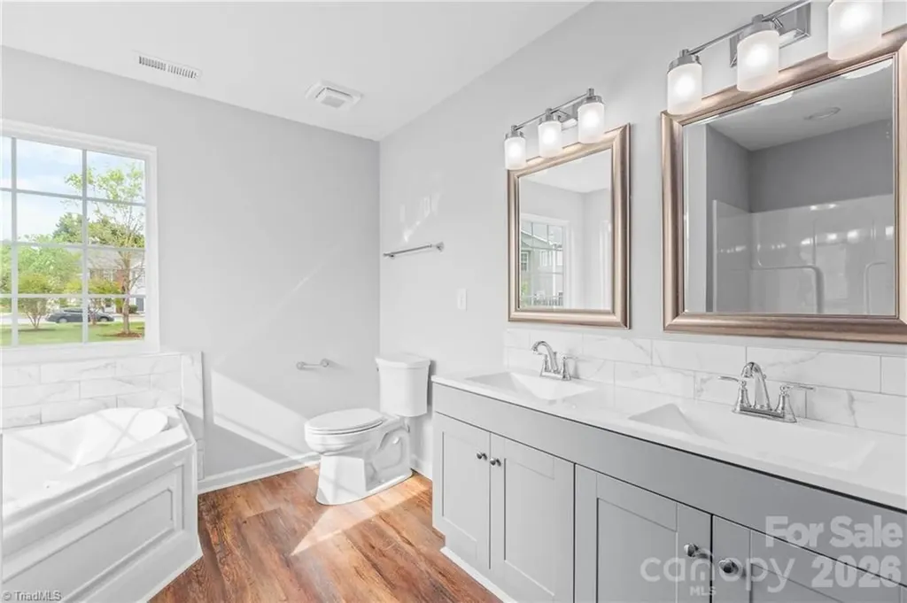 1633 Olivers Crossing Circle Winston Salem NC 27127