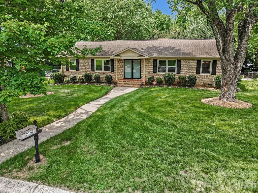 2143 Knickerbocker Drive Charlotte NC 28212