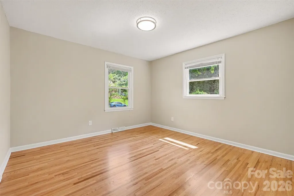 2143 Knickerbocker Drive Charlotte NC 28212