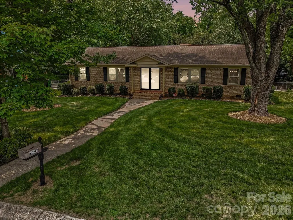 2143 Knickerbocker Drive Charlotte NC 28212