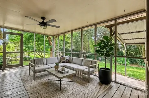 2143 Knickerbocker Drive Charlotte NC 28212