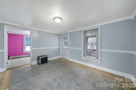 115 Lippard Street Statesville NC 28677