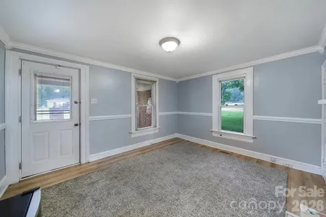 115 Lippard Street Statesville NC 28677