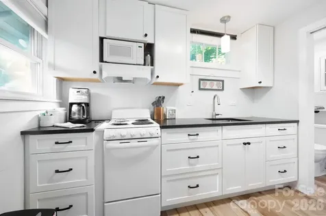 15 And 16 Cottage Drive Asheville NC 28805