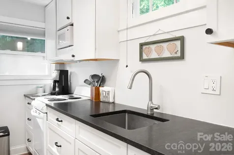15 And 16 Cottage Drive Asheville NC 28805