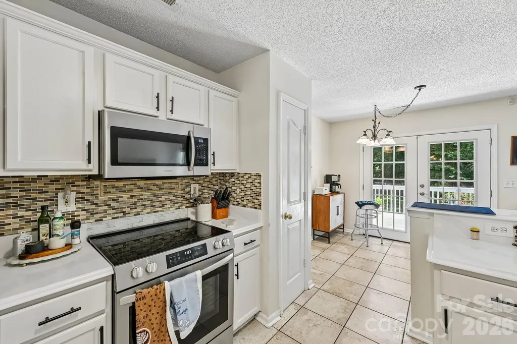 9338 Golden Pond Drive Charlotte NC 28269