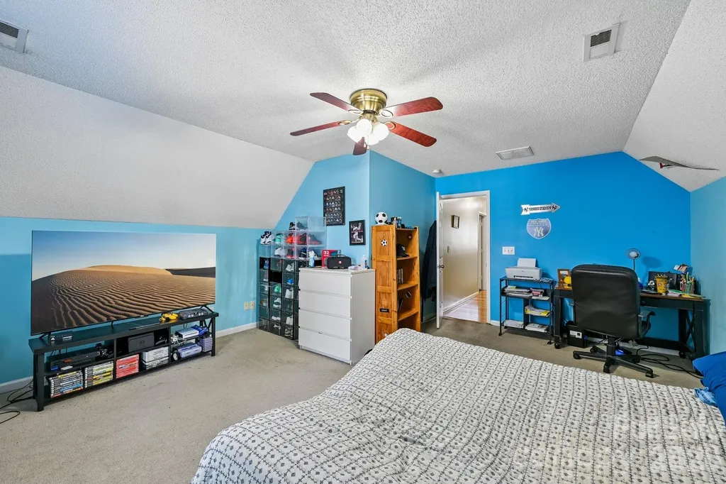 9338 Golden Pond Drive Charlotte NC 28269
