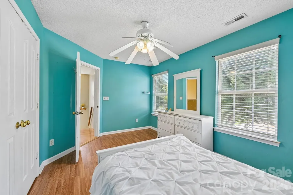 9338 Golden Pond Drive Charlotte NC 28269