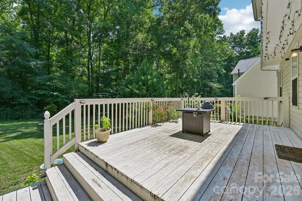 9338 Golden Pond Drive Charlotte NC 28269