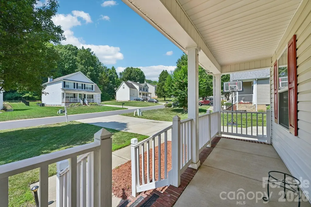 9338 Golden Pond Drive Charlotte NC 28269