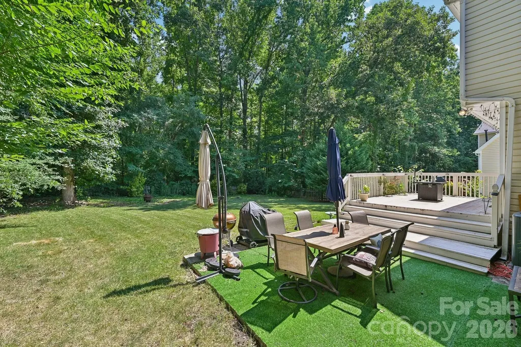 9338 Golden Pond Drive Charlotte NC 28269