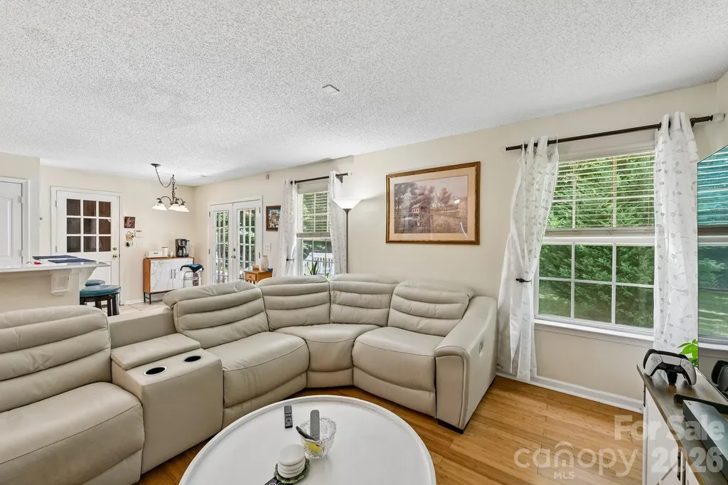 9338 Golden Pond Drive Charlotte NC 28269