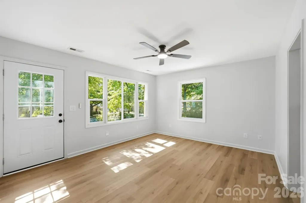 9828 Starwood Drive Charlotte NC 28215