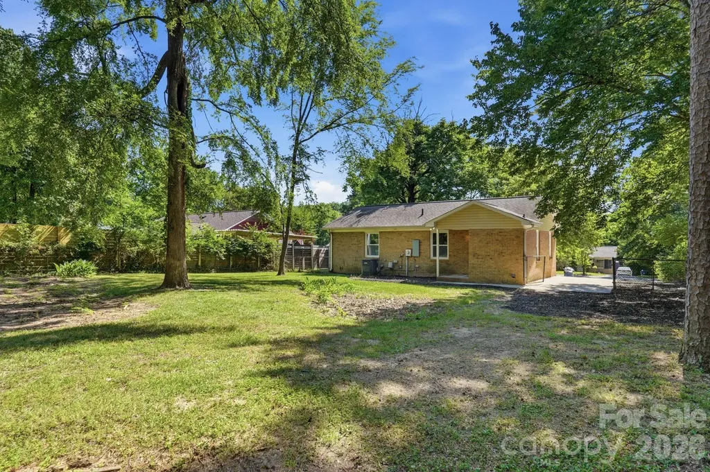9828 Starwood Drive Charlotte NC 28215