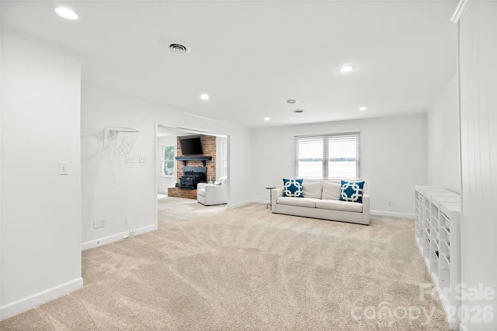 2726 Wamath Drive Charlotte NC 28210