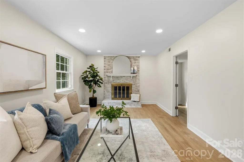 7434 Kilcullen Drive Charlotte NC 28270