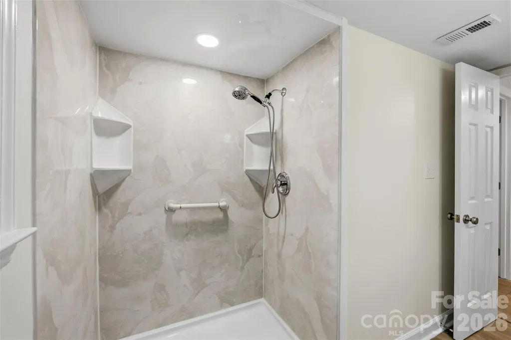 7434 Kilcullen Drive Charlotte NC 28270