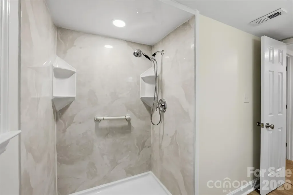 7434 Kilcullen Drive Charlotte NC 28270