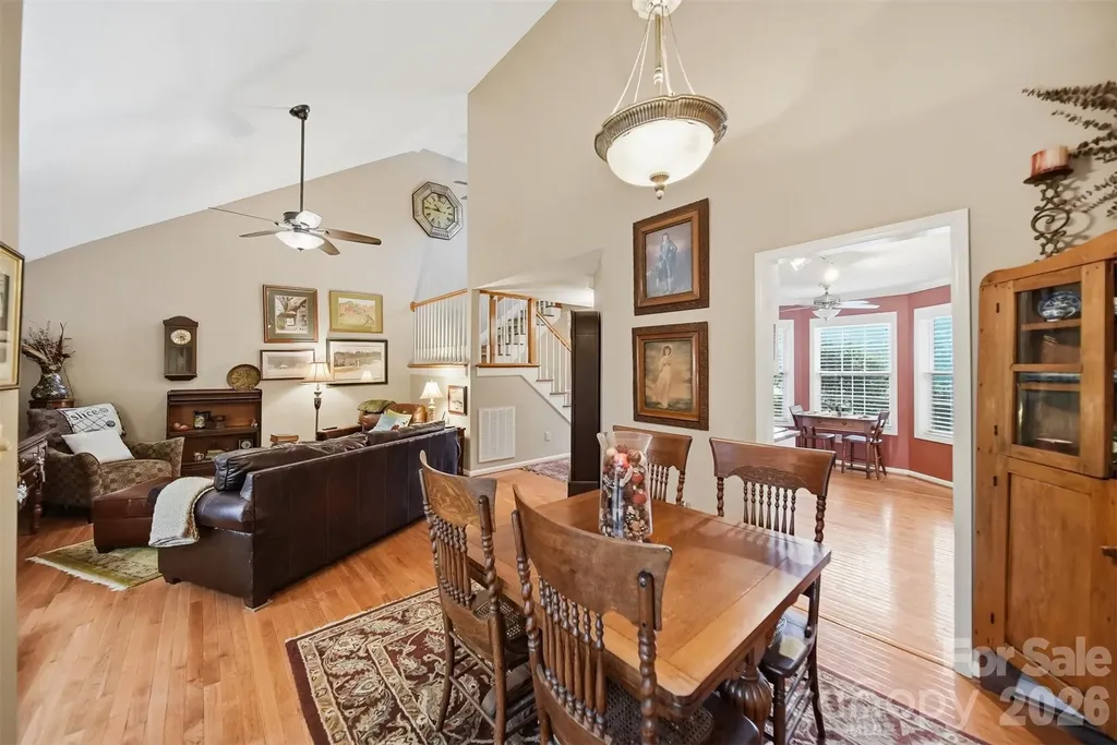 5666 Gold Creek Bay Drive Hickory NC 28601
